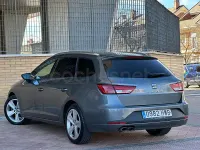 Usado Seat Leon FR 150 CV (110 kW) 2015 Gris / plata Familiar