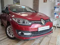 Usado Renault Mégane LIMITED 116 CV (85 kW) 2015 Rojo Berlina