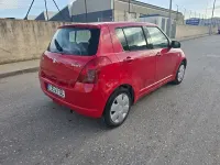 Usado Suzuki Swift GL 92 CV (67 kW) 2007 Rojo Utilitario