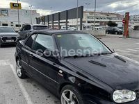 Usado VW Golf Cabriolet Highline 115 CV (84 kW) 2001 Negro Descapotable