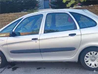 Usado Citroën Xsara Picasso Exclusive 90 CV (66 kW) 2004 Blanco Monovolumen