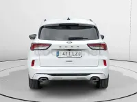 Usado Ford Kuga ST-Line 150 CV (110 kW) 2022 Blanco SUV