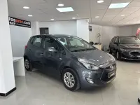 Usado Hyundai ix20 90 CV (66 kW) 2016 Gris / plata Utilitario