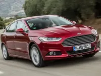 Usado Ford Mondeo Titanium 241 CV (177 kW) 2018 Blanco Berlina