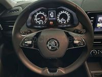 Usado Skoda Kamiq Active 110 CV (80 kW) 2023 Azul SUV