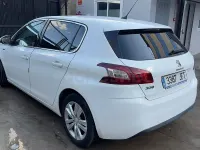 Usado Peugeot 308 Active 110 CV (80 kW) 2015 Blanco Berlina