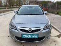 Usado Opel Astra Cosmo 160 CV (117 kW) 2010 Gris Utilitario