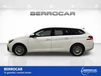 Usado Peugeot 308 SW Access 100 CV (73 kW) 2020 Blanco Familiar