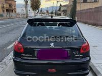 Usado Peugeot 206 70 CV (51 kW) 2006 Negro Berlina
