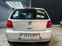 Usado VW Polo Trendline 75 CV (55 kW) 2001 Gris / plata Berlina