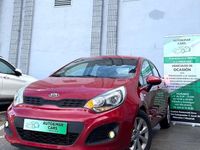 Usado Kia Rio 90 CV (66 kW) 2012 Granate Berlina