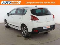 Usado Peugeot 3008 Allure 120 CV (88 kW) 2016 Blanco Monovolumen