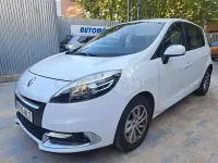 Usado Renault Scénic III Dynamique 130 CV (95 kW) 2012 Blanco Monovolumen