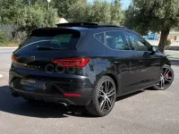 Usado Seat Leon CUPRA 300 CV (220 kW) 2018 Negro Berlina