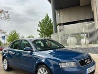 Usado Audi A4 130 CV (95 kW) 2002 Azul Berlina
