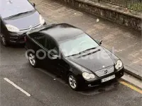 Usado Mercedes C220 143 CV (105 kW) 2004 Negro Berlina