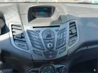 Usado Ford Fiesta Titanium 100 CV (73 kW) 2014 Blanco Utilitario