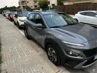 Usado Hyundai Kona 141 CV (103 kW) 2021 Gris / plata SUV
