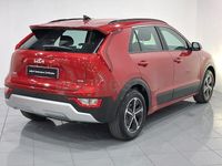 Usado Kia Niro 141 CV (103 kW) 2023 Rojo SUV
