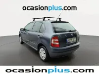 Usado Skoda Fabia 64 CV (47 kW) 2006 Gris Utilitario