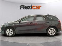 Usado Kia Ceed 120 CV (88 kW) 2023 Gris Utilitario