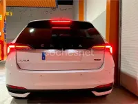 Usado Skoda Scala Selection 115 CV (84 kW) 2024 Blanco Utilitario