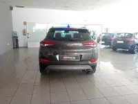 Usado Hyundai Tucson 176 CV (129 kW) 2018 Gris / plata SUV