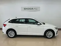 Usado Skoda Scala Essence 95 CV (69 kW) 2024 Blanco Utilitario