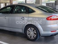 Usado Ford Mondeo Ghia 140 CV (102 kW) 2008 Gris / plata Berlina