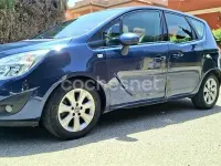 Usado Opel Meriva Excellence 110 CV (80 kW) 2012 Azul Monovolumen