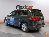 Usado VW Touran Advance 150 CV (110 kW) 2018 Gris Monovolumen