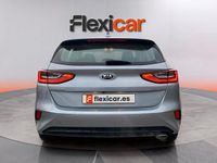 Usado Kia Ceed 101 CV (74 kW) 2021 Rojo Utilitario