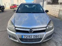 Usado Opel Astra Cosmo 100 HP (73 kW) 2004 Cinzento Sedan