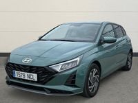 Usado Hyundai i20 100 CV (73 kW) 2025 Verde Utilitario
