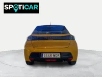 Usado Peugeot 208 Allure 100 CV (73 kW) 2023 Dorado Utilitario
