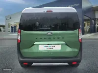 Nuevo Ford Tourneo Courier Active 125 CV (91 kW) 2026 Verde Monovolumen
