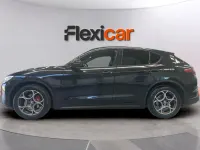 Usado Alfa Romeo Stelvio Sprint 190 CV (139 kW) 2022 Negro SUV