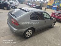 Usado Seat Leon Stella 110 CV (80 kW) 2004 Azul Utilitario