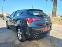 Usado Alfa Romeo Giulietta Distinctive 105 CV (77 kW) 2013 Gris / plata Utilitario