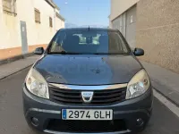 Usado Dacia Sandero Ambiance 75 CV (55 kW) 2009 Azul Berlina