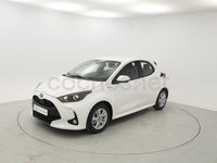 Usado Toyota Yaris Hybrid Active 116 CV (85 kW) 2021 Blanco Berlina