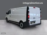 Usado Renault Trafic 130 CV (95 kW) 2023 Blanco Monovolumen
