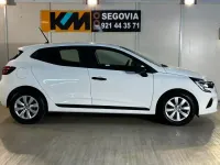 Usado Renault Clio SE 67 CV (49 kW) 2023 Blanco Utilitario