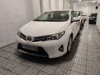 Usado Toyota Auris Business Edition 132 CV (97 kW) 2014 Blanco Berlina