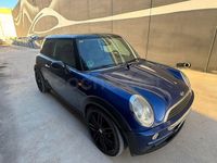 Usado Mini Cooper 115 CV (84 kW) 2002 Azul Utilitario