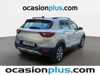 Usado Kia Stonic 84 CV (61 kW) 2024 Gris plata SUV