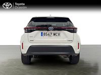 Usado Toyota Yaris Hybrid Active 116 CV (85 kW) 2022 Blanco Pickup/Camioneta