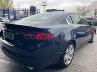 Usado Jaguar XF Premium Luxury 238 CV (175 kW) 2009 Azul Berlina