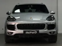 Usado Porsche Cayenne S E-Hybrid Platinum Edition 416 CV (305 kW) 2016 Gris / plata SUV