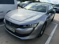 Usado Peugeot 508 Active 130 CV (95 kW) 2022 Gris claro Berlina